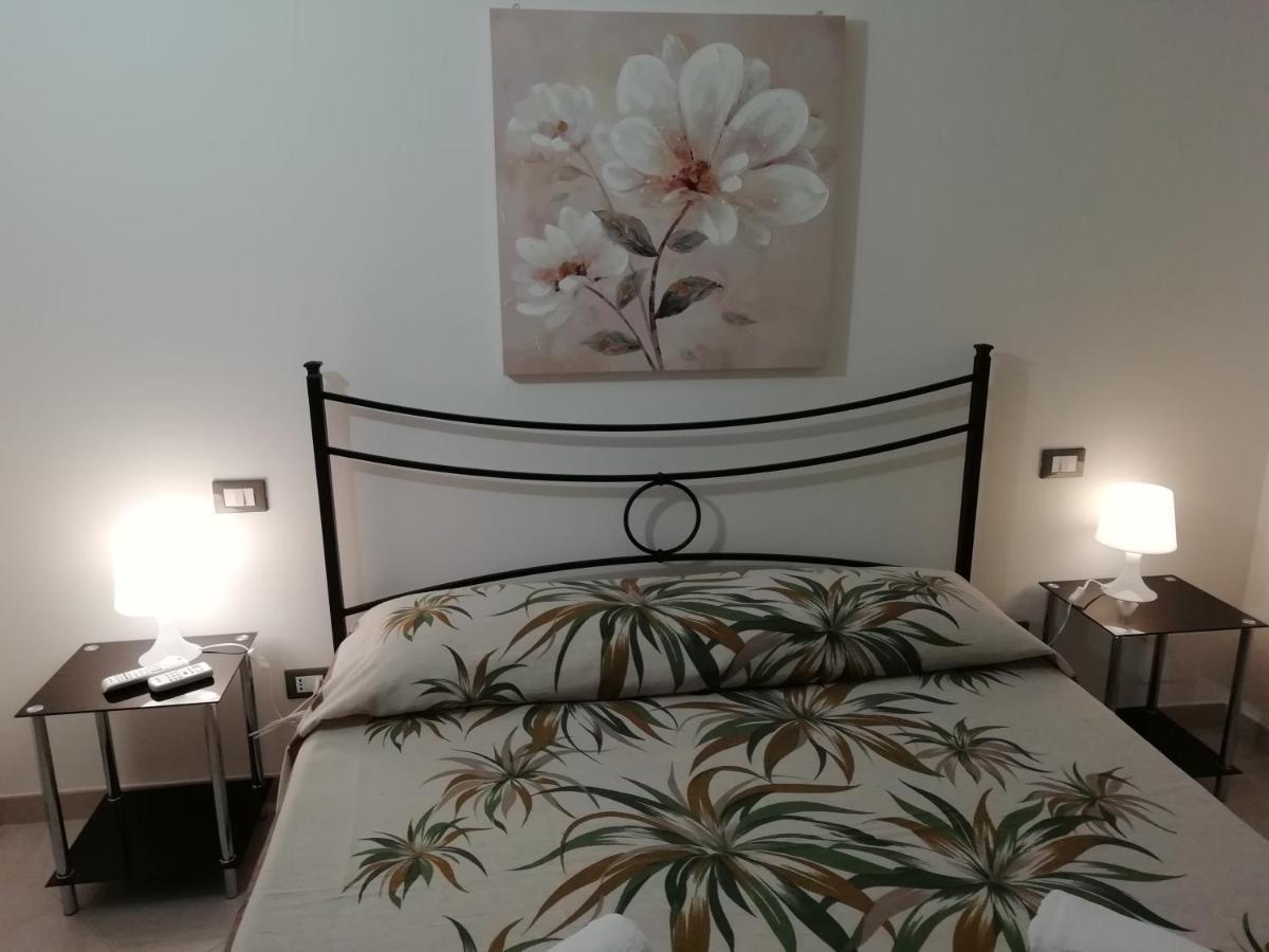 Da Luigi Locazioni Brevi Turistiche Bed and Breakfast Monopoli Buitenkant foto